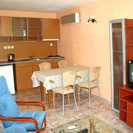 Svetlina 2* Kiten (Burgas)