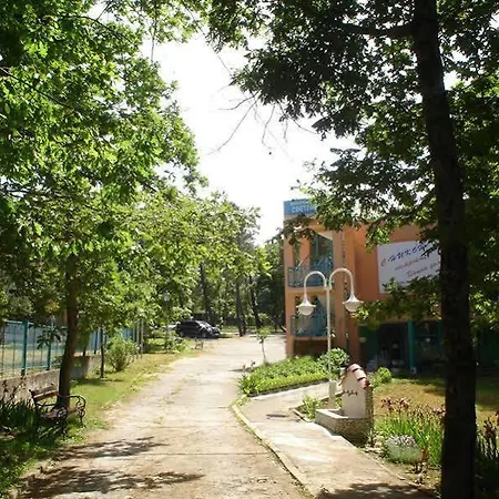 Svetlina 2* Kiten (Burgas)